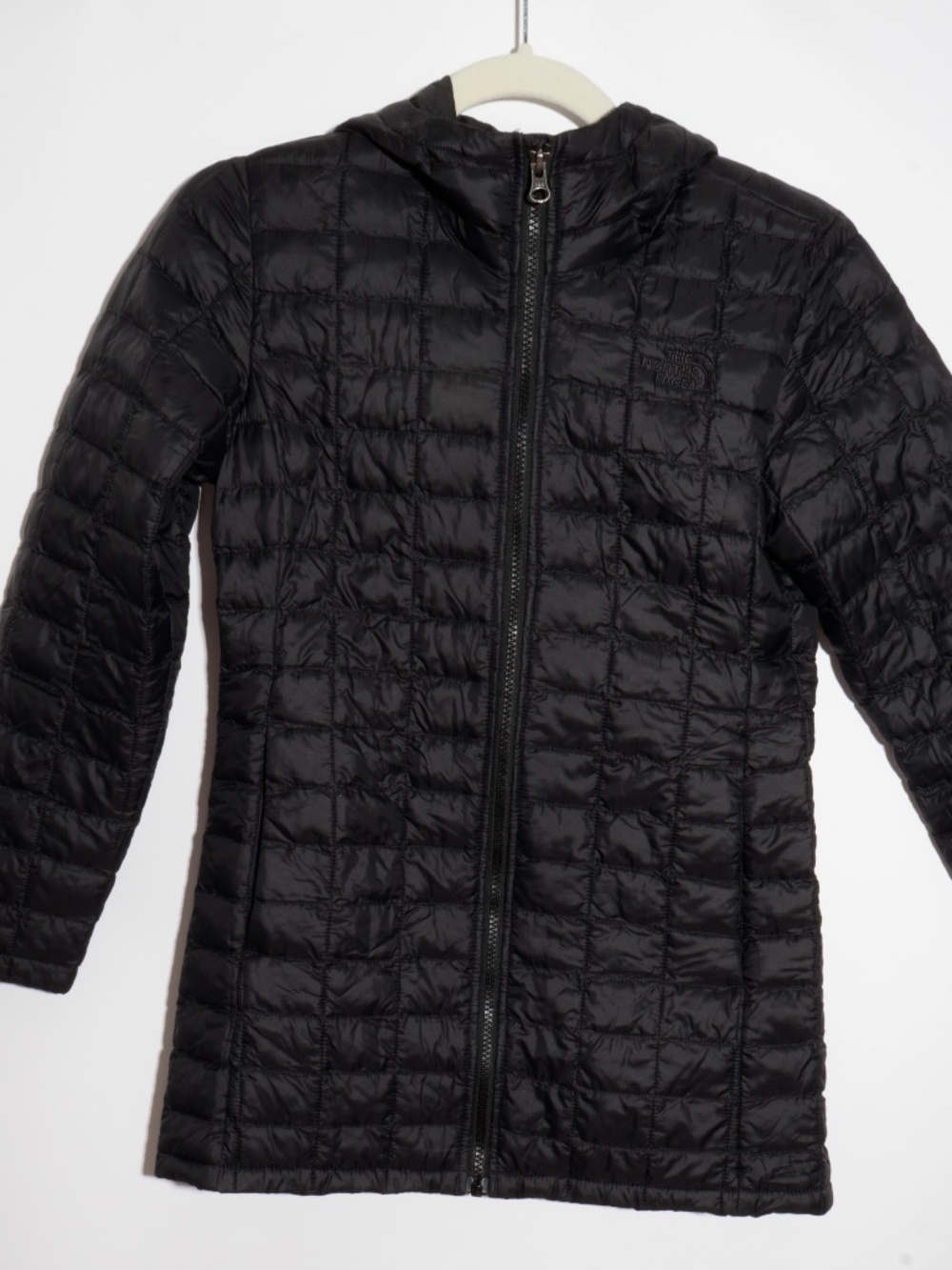 The North Face ThermoBall Hooded Parka Jacket Kids Black size 10-12